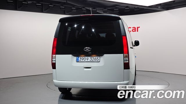 Hyundai Staria Tourer 9-Seater Modern 2023 — фото 4