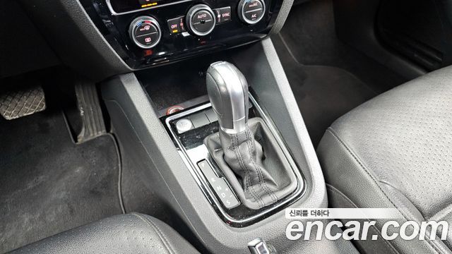 Volkswagen Jetta 2.0 TDI BlueMotion Premium 6th 2015 — фото 9
