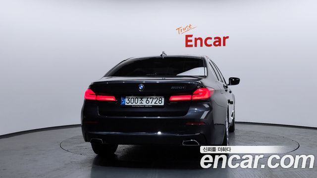 BMW 5 Series (G30) 520i Luxury 2021 — фото 4