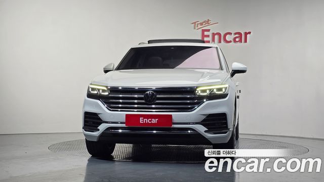 Volkswagen Touareg (III) 3.0 TDI Prestige 2023 — фото 3