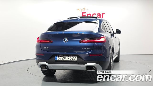 BMW X4 (G02) xDrive20i xLine 2022 — фото 4