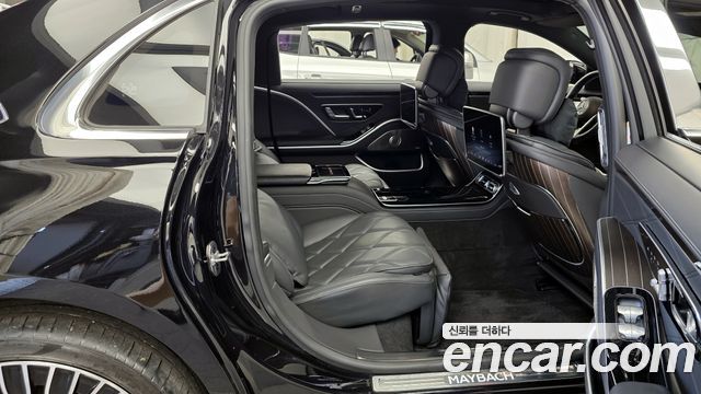 Mercedes-Benz S-Class (W223) Maybach S680 4MATIC 2024 — фото 12