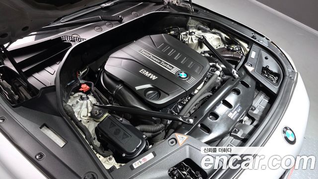 BMW 5 Series GT (F07) GT 30d 2013 — фото 6
