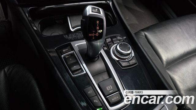 BMW 5 Series GT (F07) GT 30d 2013 — фото 9