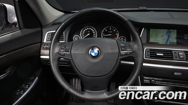BMW 5 Series GT (F07) GT 30d 2013 — фото 13