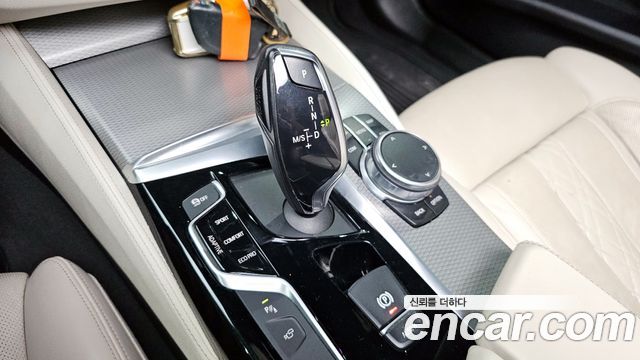 BMW 5 Series (G30) M550d xDrive 2018 — фото 9