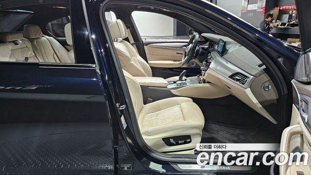 BMW 5 Series (G30) M550d xDrive 2018 — фото 10