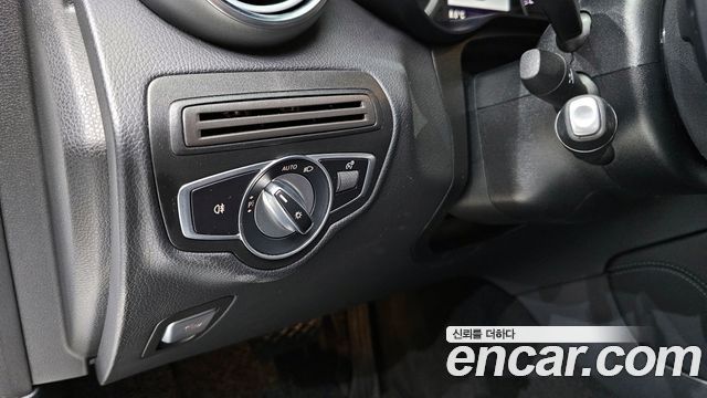 Mercedes-Benz GLC-Class (X253) GLC300 4MATIC 2019 — фото 16