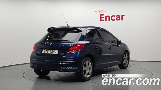 Peugeot 207GT 1.6 First Generation 2011 — фото 2