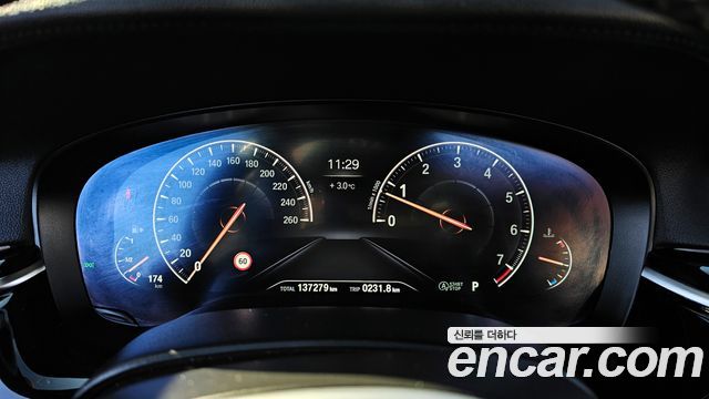 BMW 5 Series (G30) 530i xDrive M Sport Package Plus 2019 — фото 8