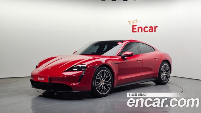 Porsche Taycan Base