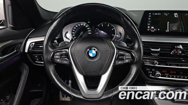 BMW 5 Series (G30) 520d M Sport Special Edition 2018 — фото 16