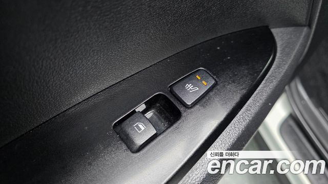 Kia Sportage (V) Gasoline 1.6 Turbo 2WD Nobleless Gravity 2023 — фото 18