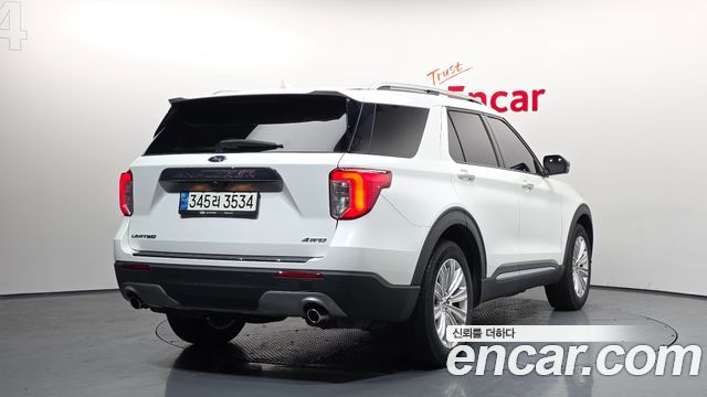 Ford Explorer (VI) 2.3 LimIted 4WD 2021 — фото 2