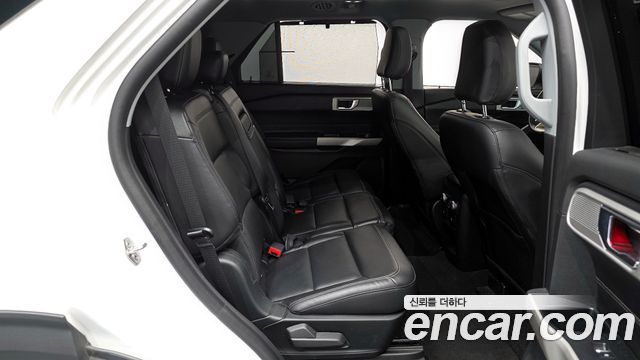 Ford Explorer (VI) 2.3 LimIted 4WD 2021 — фото 12