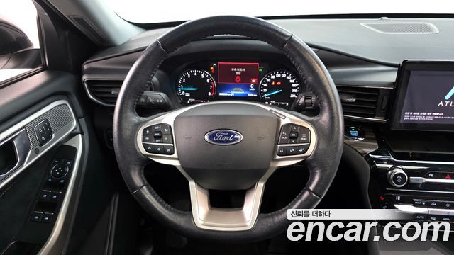 Ford Explorer (VI) 2.3 LimIted 4WD 2021 — фото 13