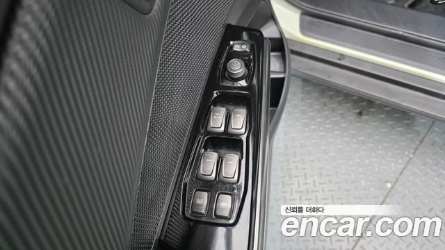 KG Mobility (SsangYong) Tivoli Air 1.5 A3 2WD 2022 — фото 14