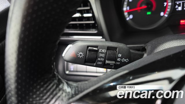 KG Mobility (SsangYong) Tivoli Air 1.5 A3 2WD 2022 — фото 16