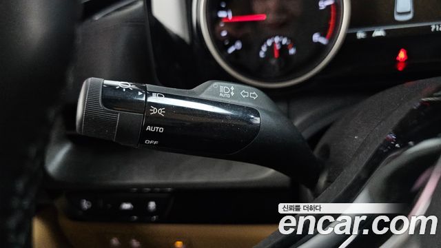 Kia Carnival (IV) Diesel 9-Seater Prestige 2021 — фото 17