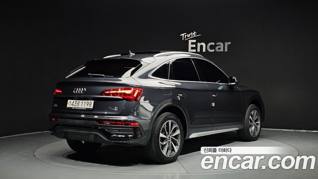 Audi Q5 (FY) 40 TDI Quattro Sportback 2022 — фото 2