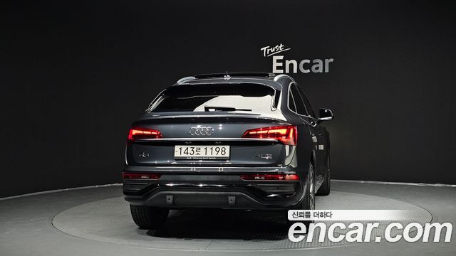 Audi Q5 (FY) 40 TDI Quattro Sportback 2022 — фото 4