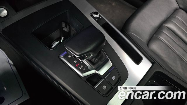 Audi Q5 (FY) 40 TDI Quattro Sportback 2022 — фото 19