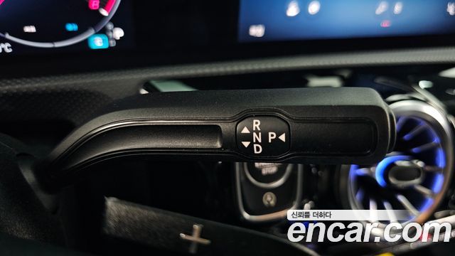Mercedes-Benz A-Class (W177) A220 Sedan 2024 — фото 9