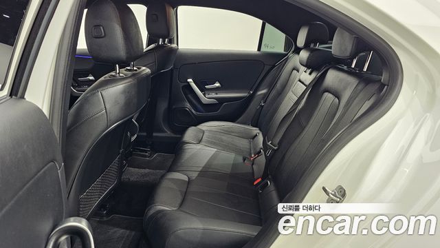 Mercedes-Benz A-Class (W177) A220 Sedan 2024 — фото 12