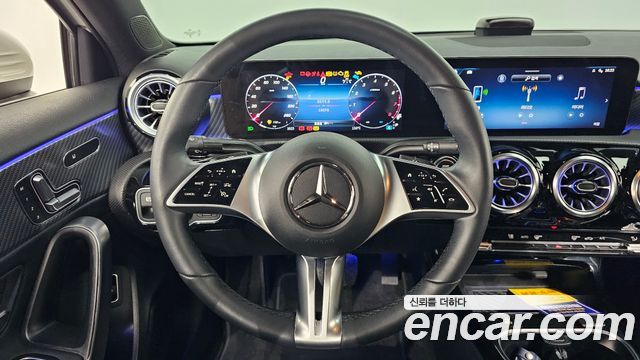 Mercedes-Benz A-Class (W177) A220 Sedan 2024 — фото 13