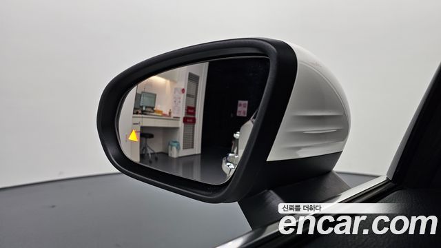 Mercedes-Benz A-Class (W177) A220 Sedan 2024 — фото 19