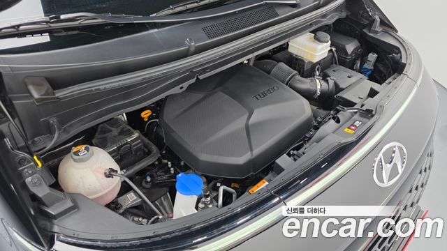 Hyundai Staria Tourer 9-Seater Modern 2024 — фото 6