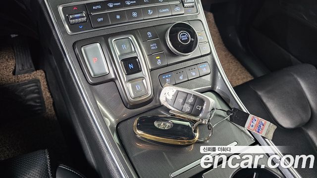 Hyundai Santa Fe Diesel 2.2 2WD Premium 2021 — фото 9