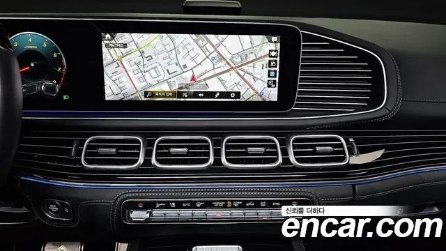 Mercedes-Benz GLS-Class (X167) Maybach GLS600 4MATIC 2023 — фото 18