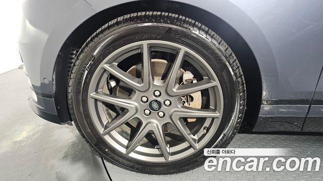 Land Rover Range Rover Velar 3.0 P400 Dynamic HSE 2025 — фото 5