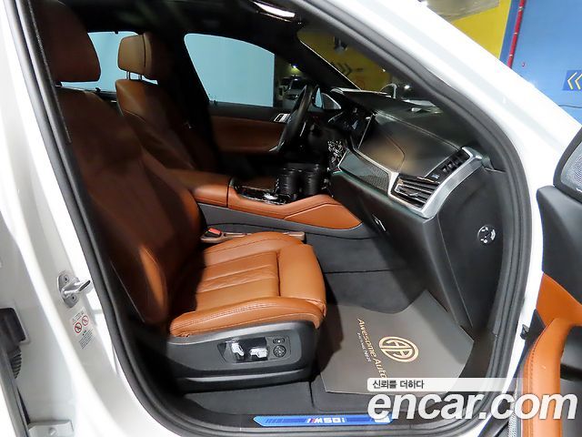 BMW X6 (G06) M50i 2023 — фото 16