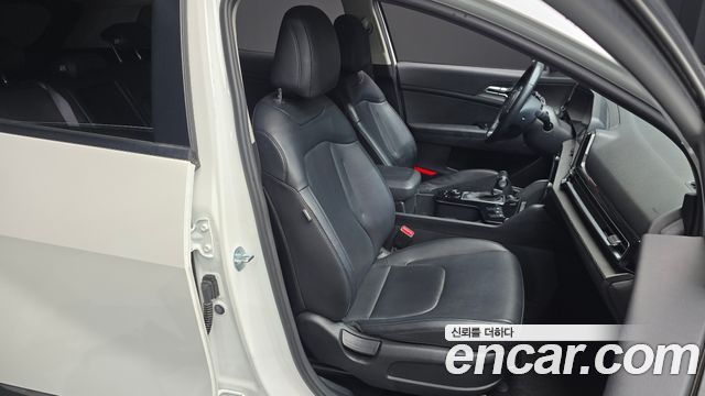 Kia Sportage (V) Gasoline 1.6 Turbo 2WD Trendy 2022 — фото 12