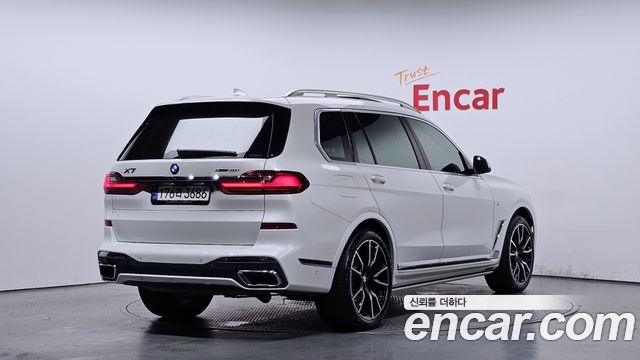 BMW X7 (G07) xDrive 40i M Sport 6STR 2022 — фото 2