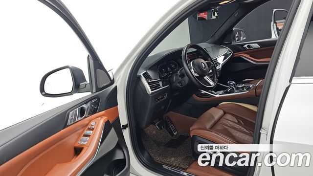BMW X7 (G07) xDrive 40i M Sport 6STR 2022 — фото 10