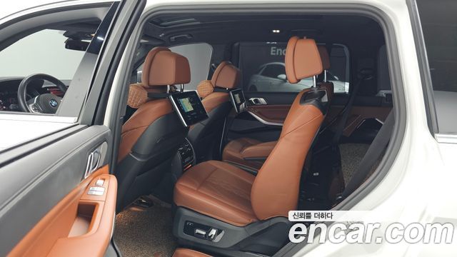 BMW X7 (G07) xDrive 40i M Sport 6STR 2022 — фото 11