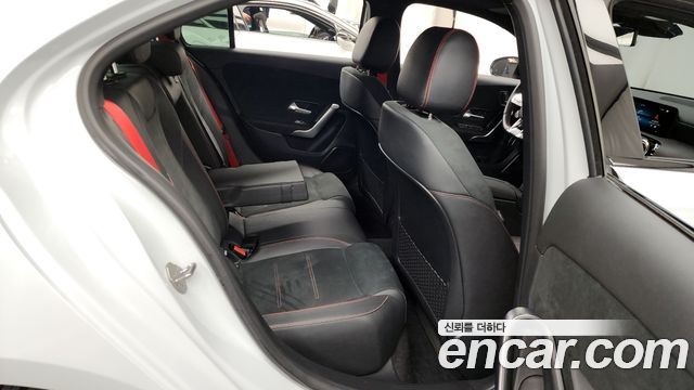 Mercedes-Benz A-Class (W177) AMG A35 4MATIC Sedan 2022 — фото 12