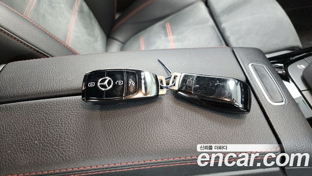 Mercedes-Benz A-Class (W177) AMG A35 4MATIC Sedan 2022 — фото 18