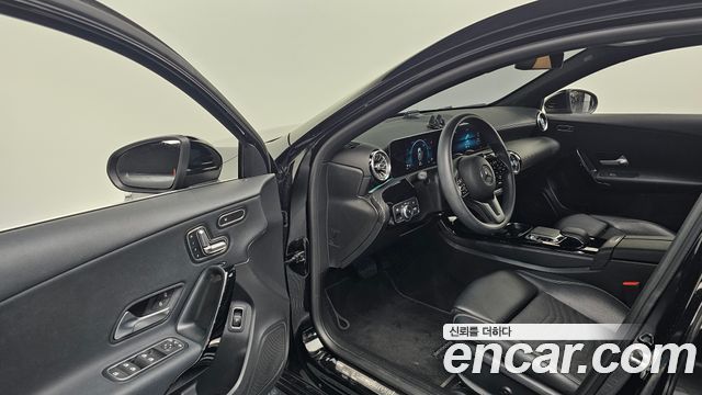 Mercedes-Benz A-Class (W177) A220 Sedan 2020 — фото 10