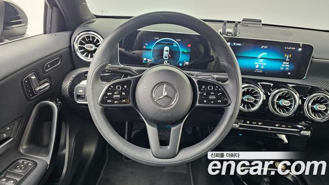 Mercedes-Benz A-Class (W177) A220 Sedan 2020 — фото 13