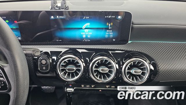 Mercedes-Benz A-Class (W177) A220 Sedan 2020 — фото 16
