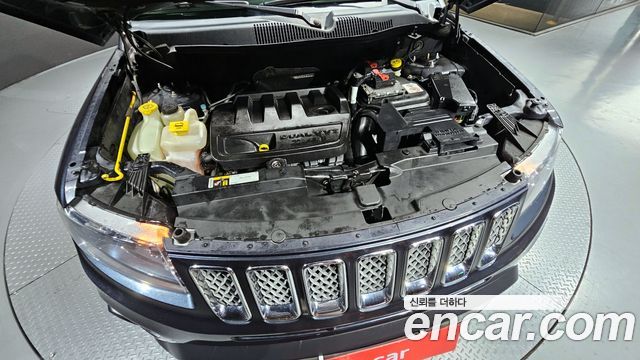 Jeep Compass 2.4 Limited 1st 2016 — фото 6