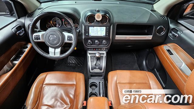 Jeep Compass 2.4 Limited 1st 2016 — фото 7