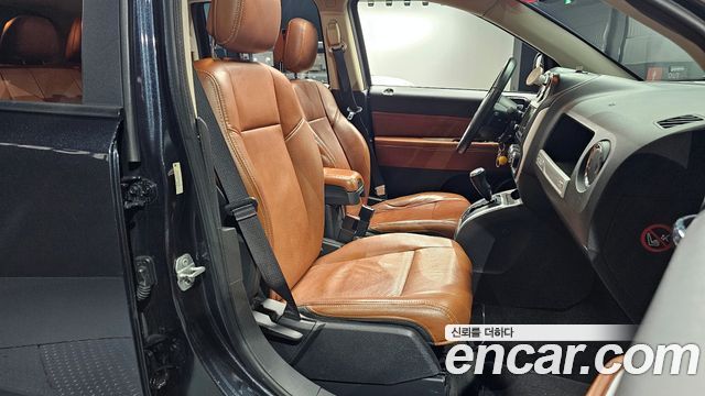 Jeep Compass 2.4 Limited 1st 2016 — фото 10