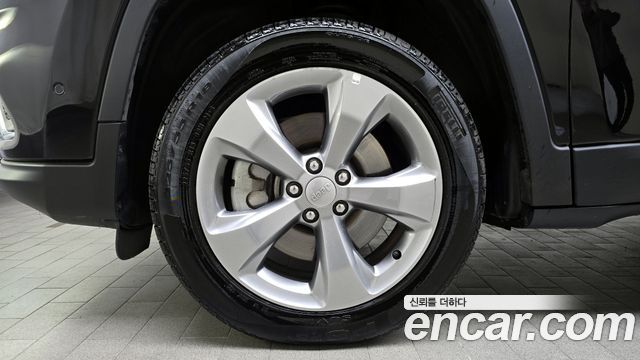 Jeep Cherokee (KL) 2.4 Limited AWD 2022 — фото 5