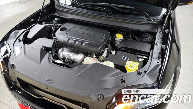 Jeep Cherokee (KL) 2.4 Limited AWD 2022 — фото 6
