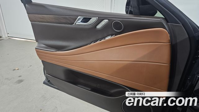 Genesis G80 (RG3) Gasoline 2.5 Turbo AWD 2023 — фото 15